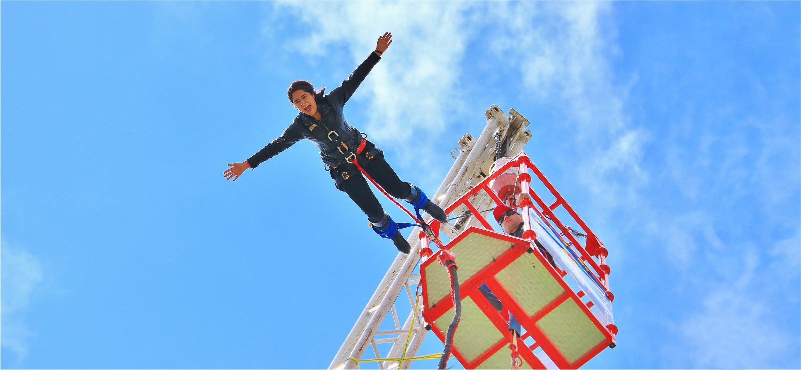 Saltos desde Grua - Bungee Movil Saltos desde Grua - Bungee Movil